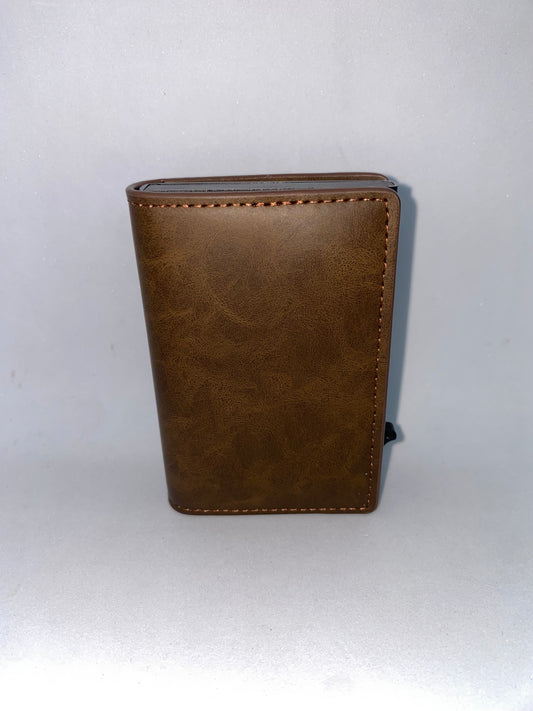 T301 - Tarjetero de cuerina con protección RFID