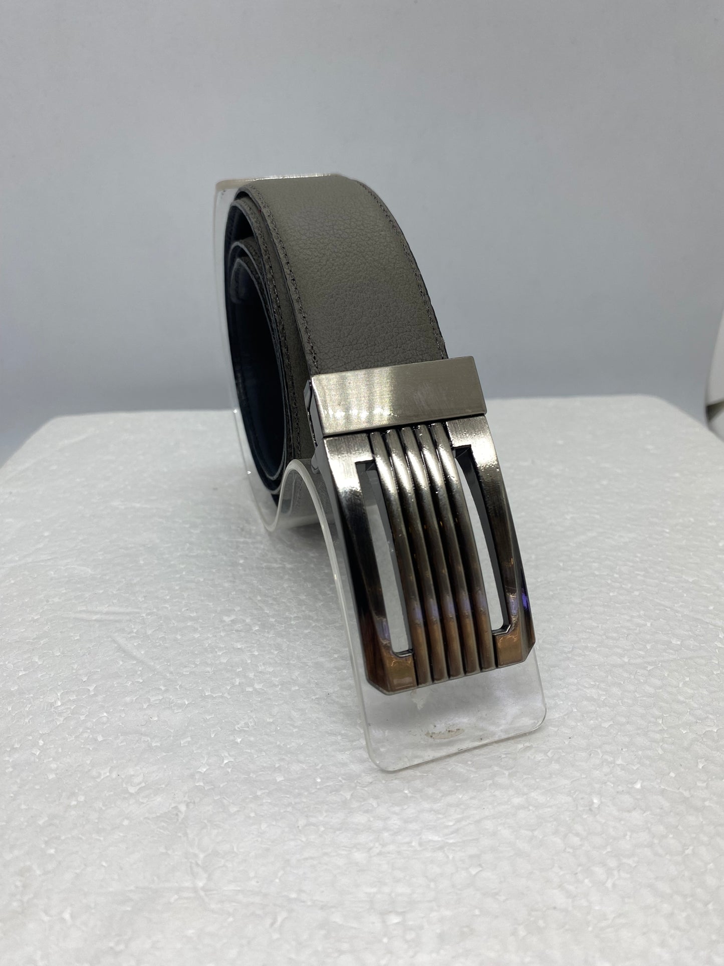 COR15 - Correa de cuero liso reversible marca Quality Leather