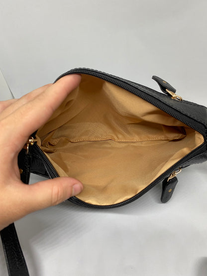 BT45 - Bolsito de cuero Tala de 3 cierres marca Quality Leather