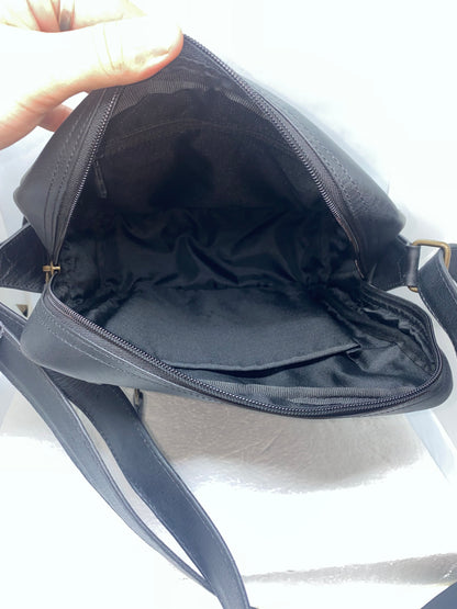 CG328 - Carriel de cuero graso grande marca Quality Leather