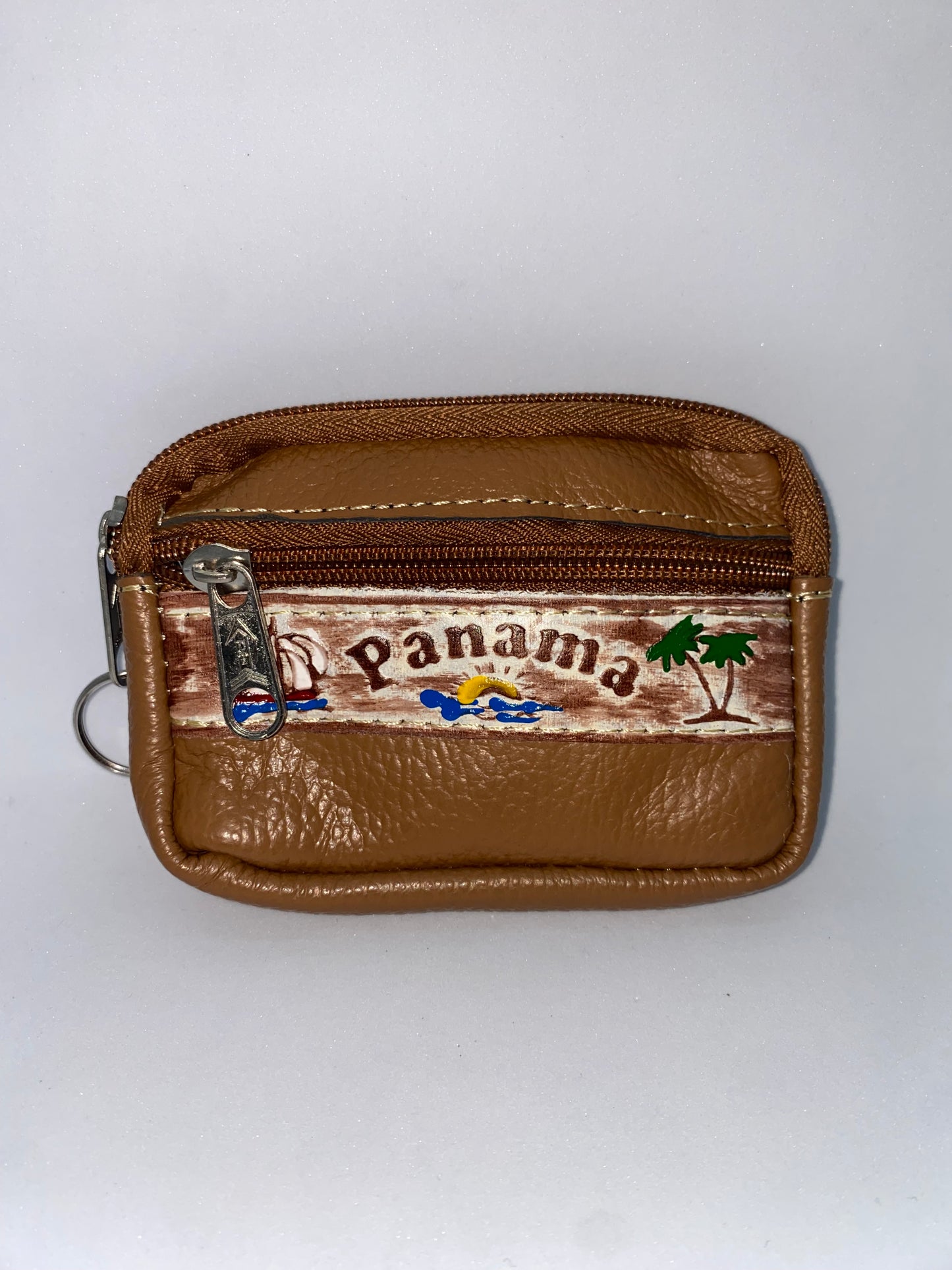 MP8 - Monedero de cuero Liso con grabado de Panamá