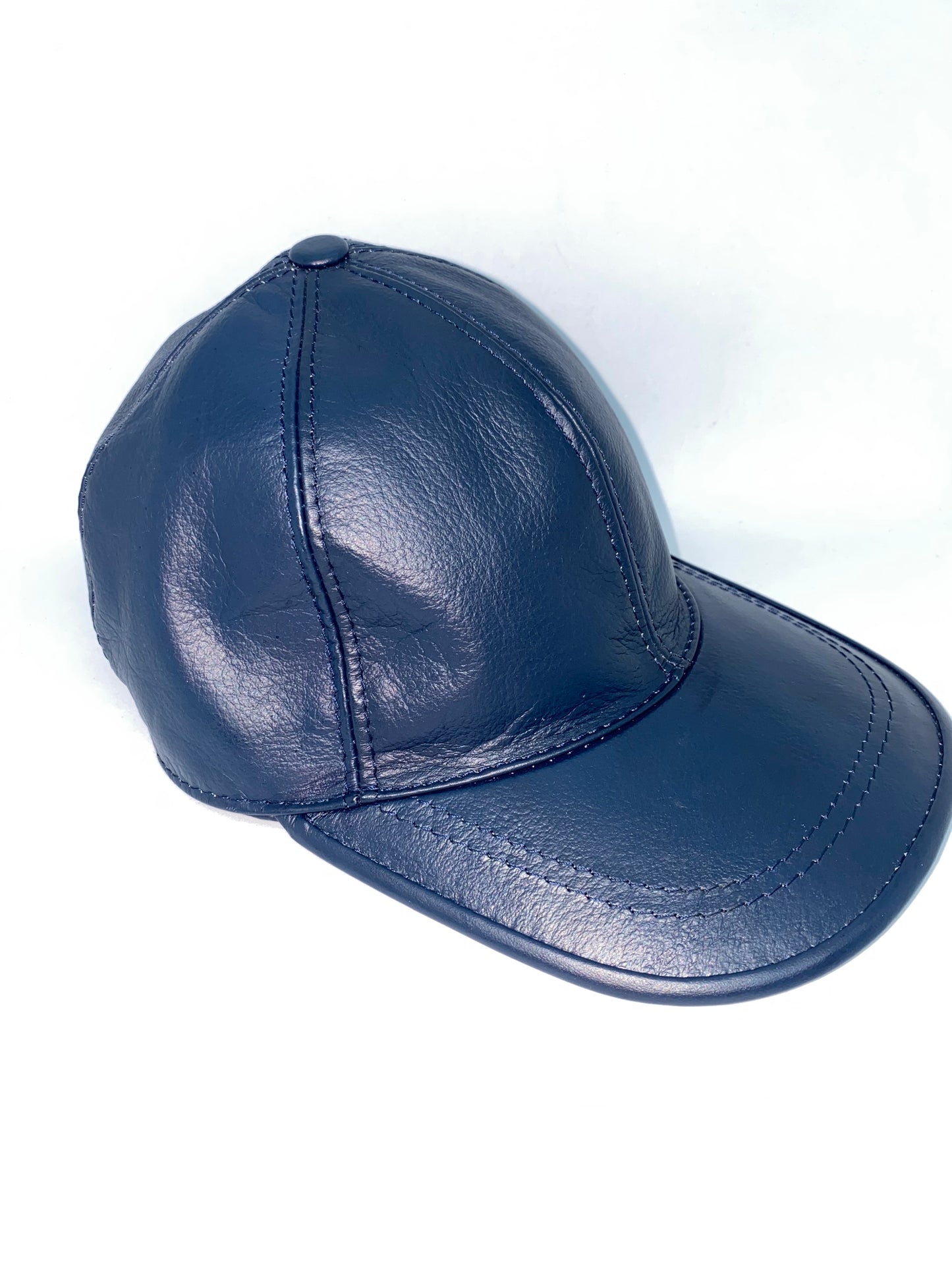 GG30 - Gorra de cuero Graso marca Quality Leather