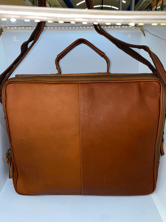 ME96 - Maletin Expandible de cuero Tula marca Quality Leather
