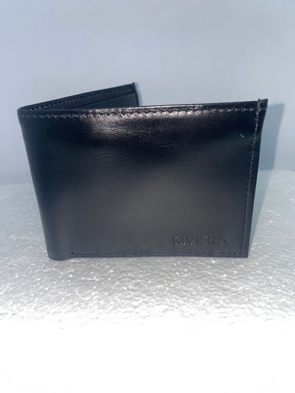 B106 - Billetera de cuero lisa con inpermeabilizante marca Riviera