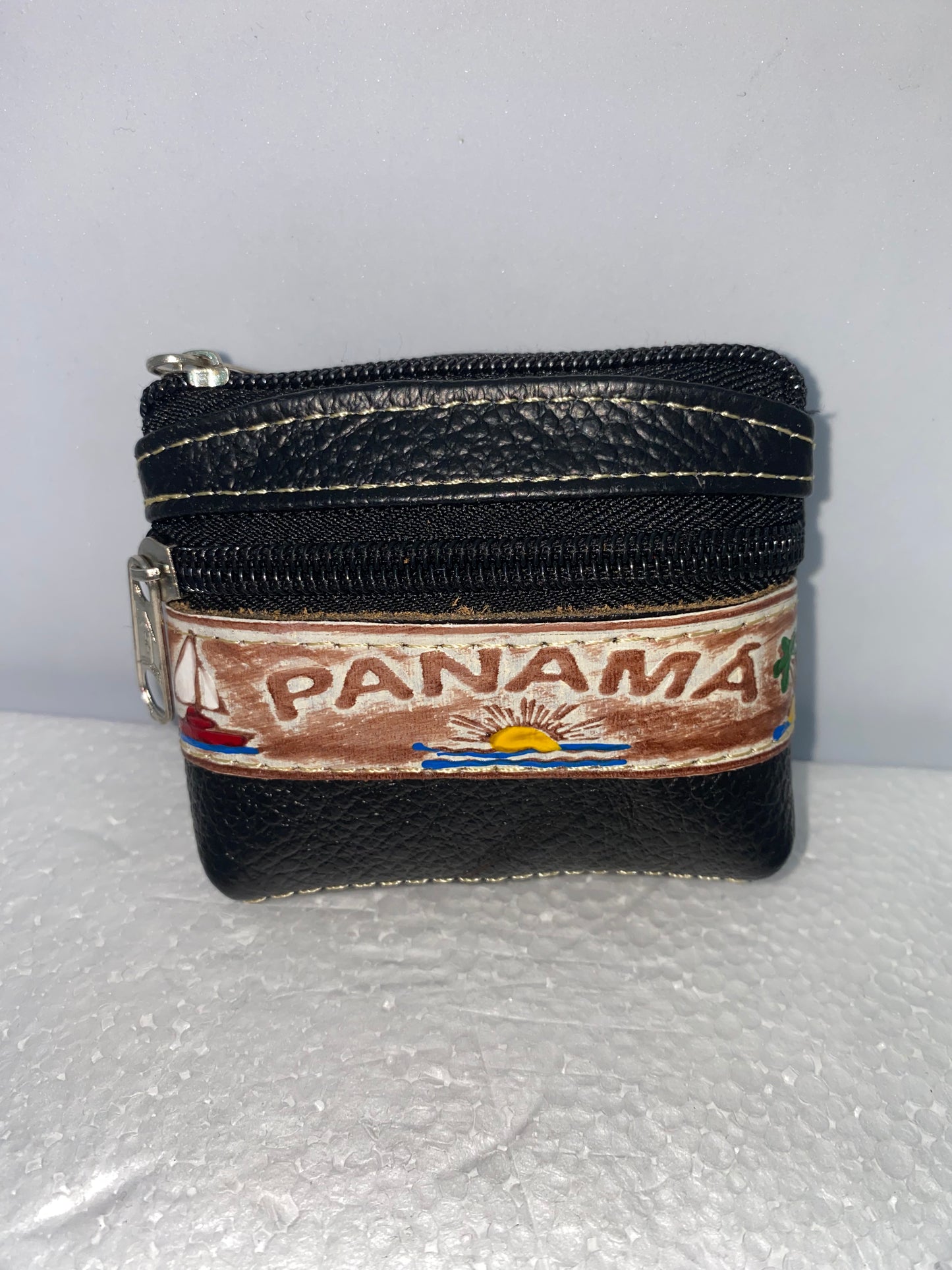 ML8 - Monedero de lujo con grabado de Panamá