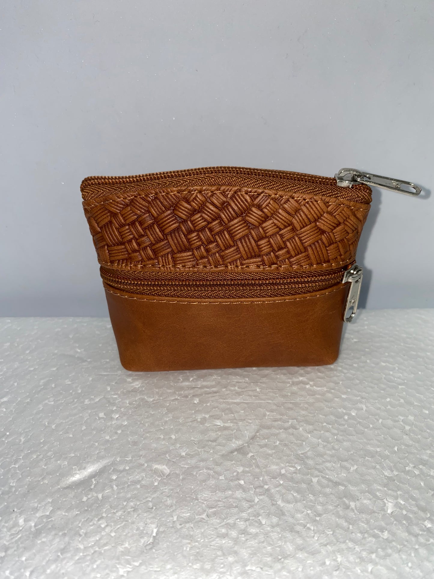 MQ10 - Monedero de cuero liso marca Quality Leather