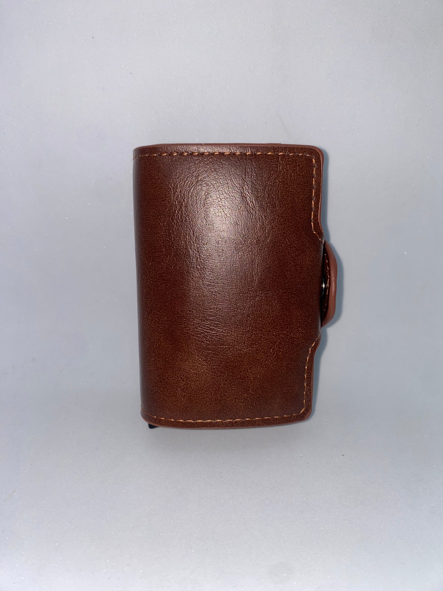 T225 - Tarjetero de cuerina con protección RFI con doble caset