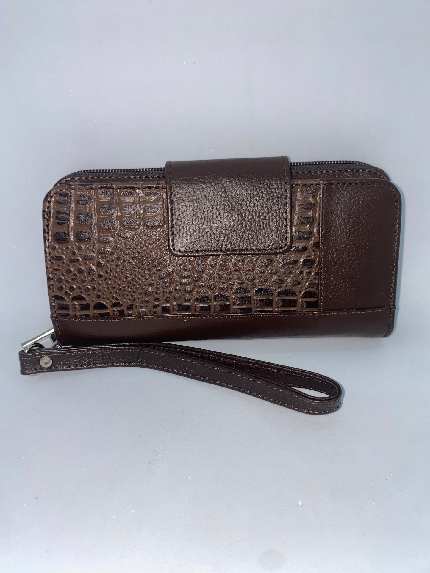 W009 - Wallet de cuero Graso con muñequera de Alba