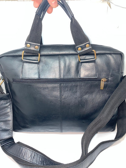 ME602 - Maletin ejecutivo de cuero Graso marca Quality Leather
