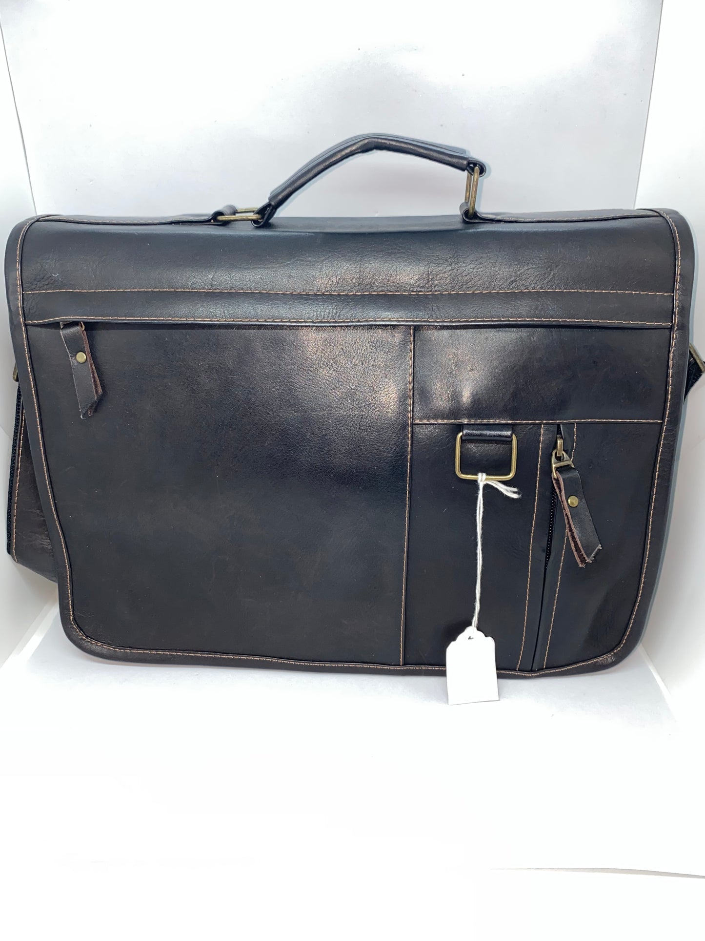 MA69 - Maletin de cuero Tula marca Quality Leather