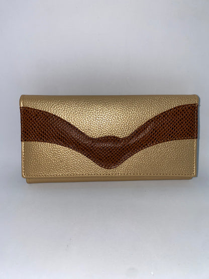 W208 - Wallet de cuero Graso para dama grande marca Quality Leather