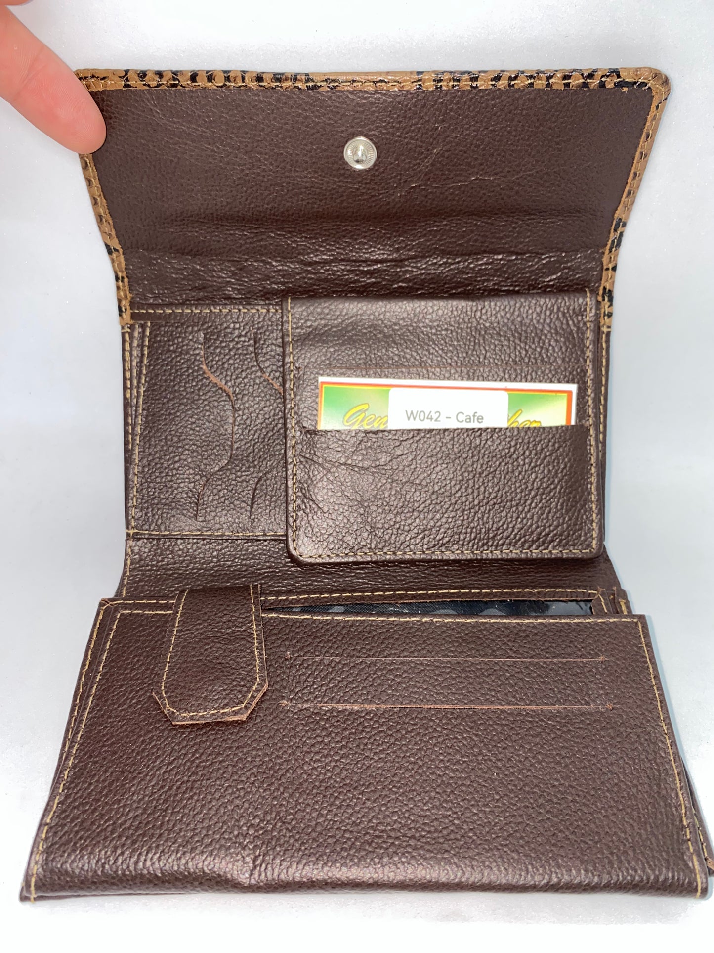 W042 - Wallet de cuero Graso marca Quality Leather