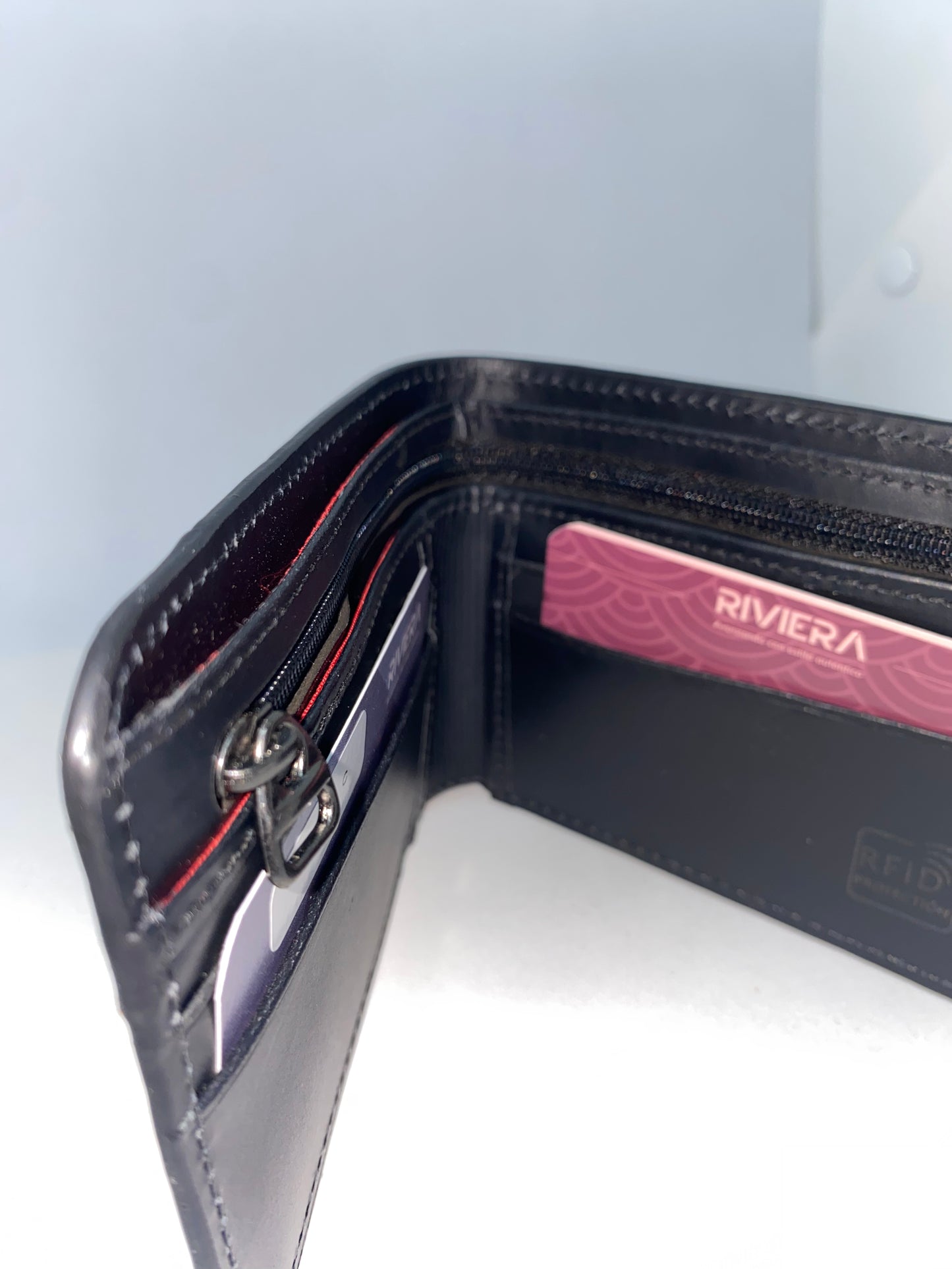 B6431 - Billetera de cuero con protección RFI marca Riviera