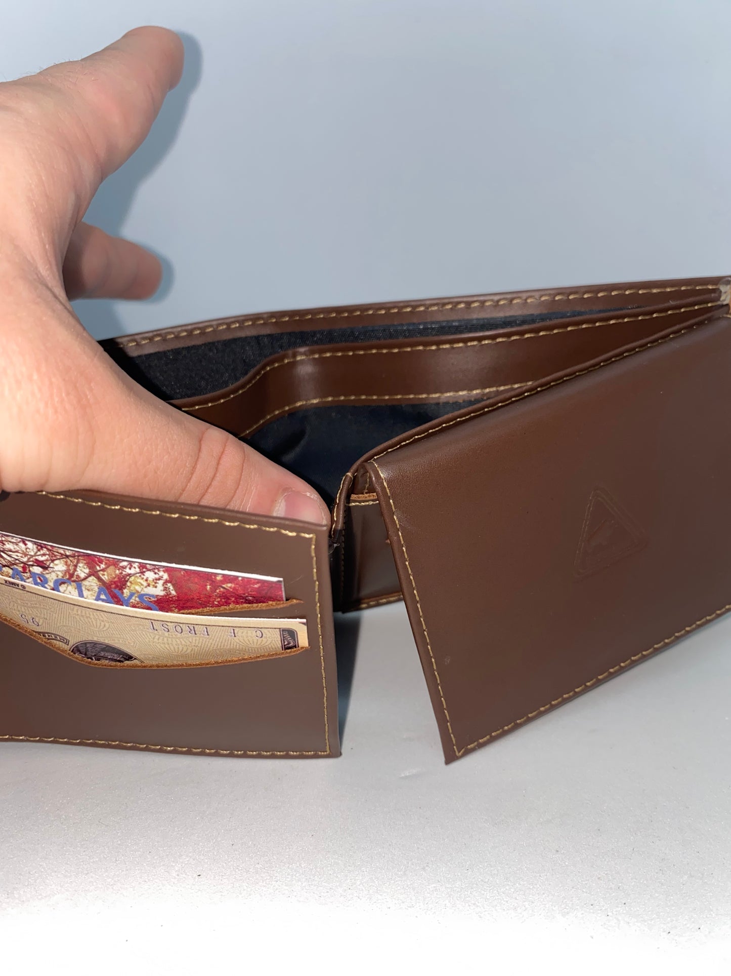 B604 - Billetera de cuero lisa marca puro cuero
