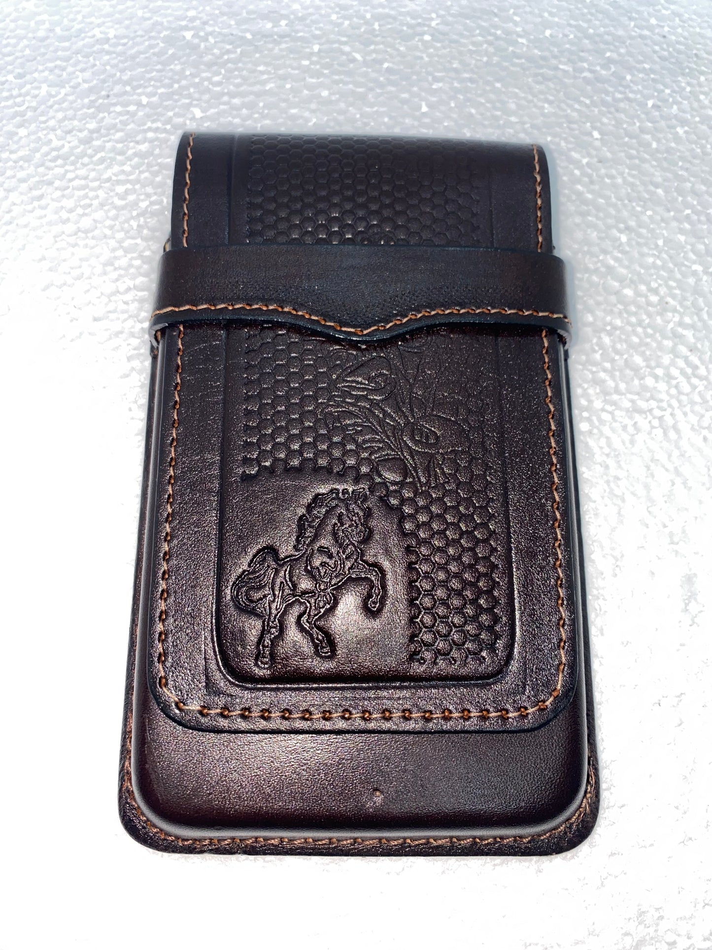 PC18V - Porta celular de cuero tala