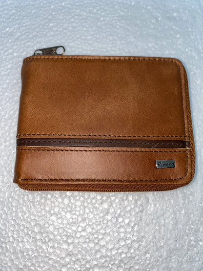 B6059 - Billetera de cuero con zipper marca Riviera