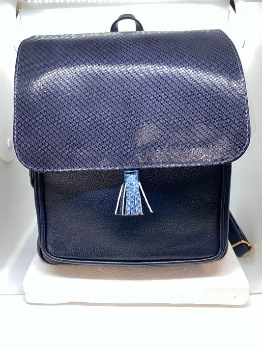 MD85 - Mochila de cuero Graso para dama marca Quality Leather