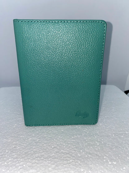 PP15 - Porta pasaporte de cuero Graso marca Quality Leather