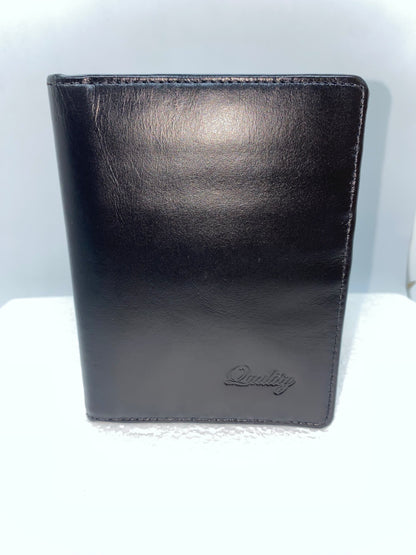 PP15 - Porta pasaporte de cuero Graso marca Quality Leather