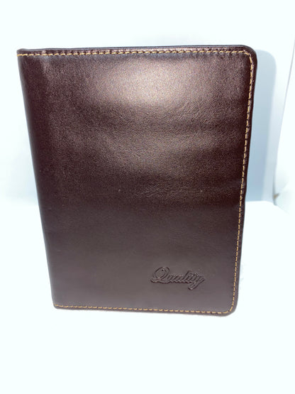 PP15 - Porta pasaporte de cuero Graso marca Quality Leather