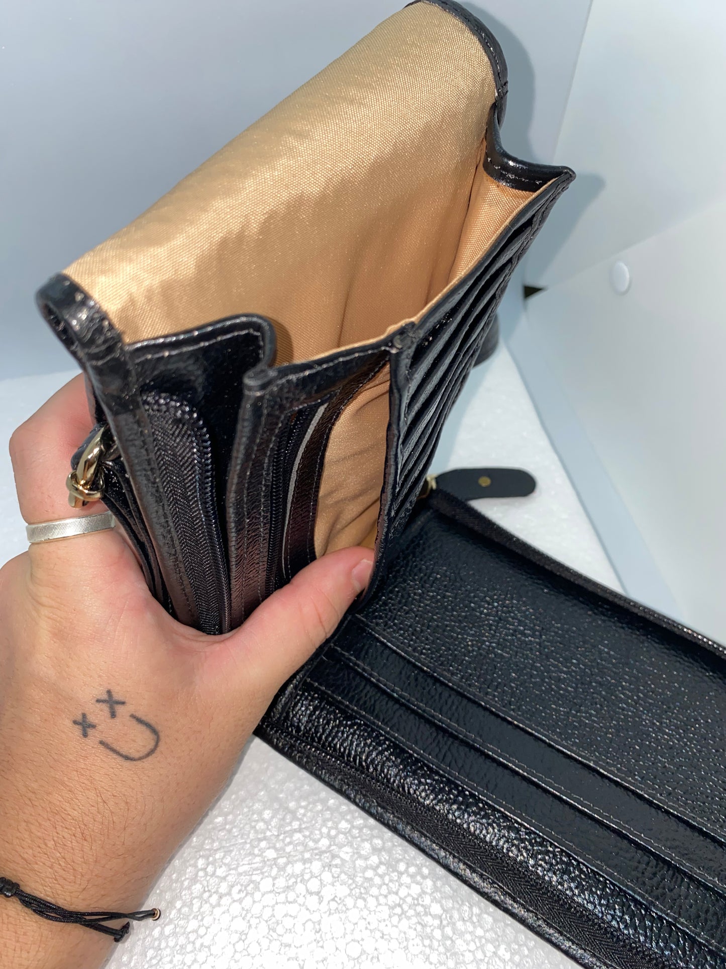 PCD40 - Wallet porta celular de cuero Graso estilo Shakira