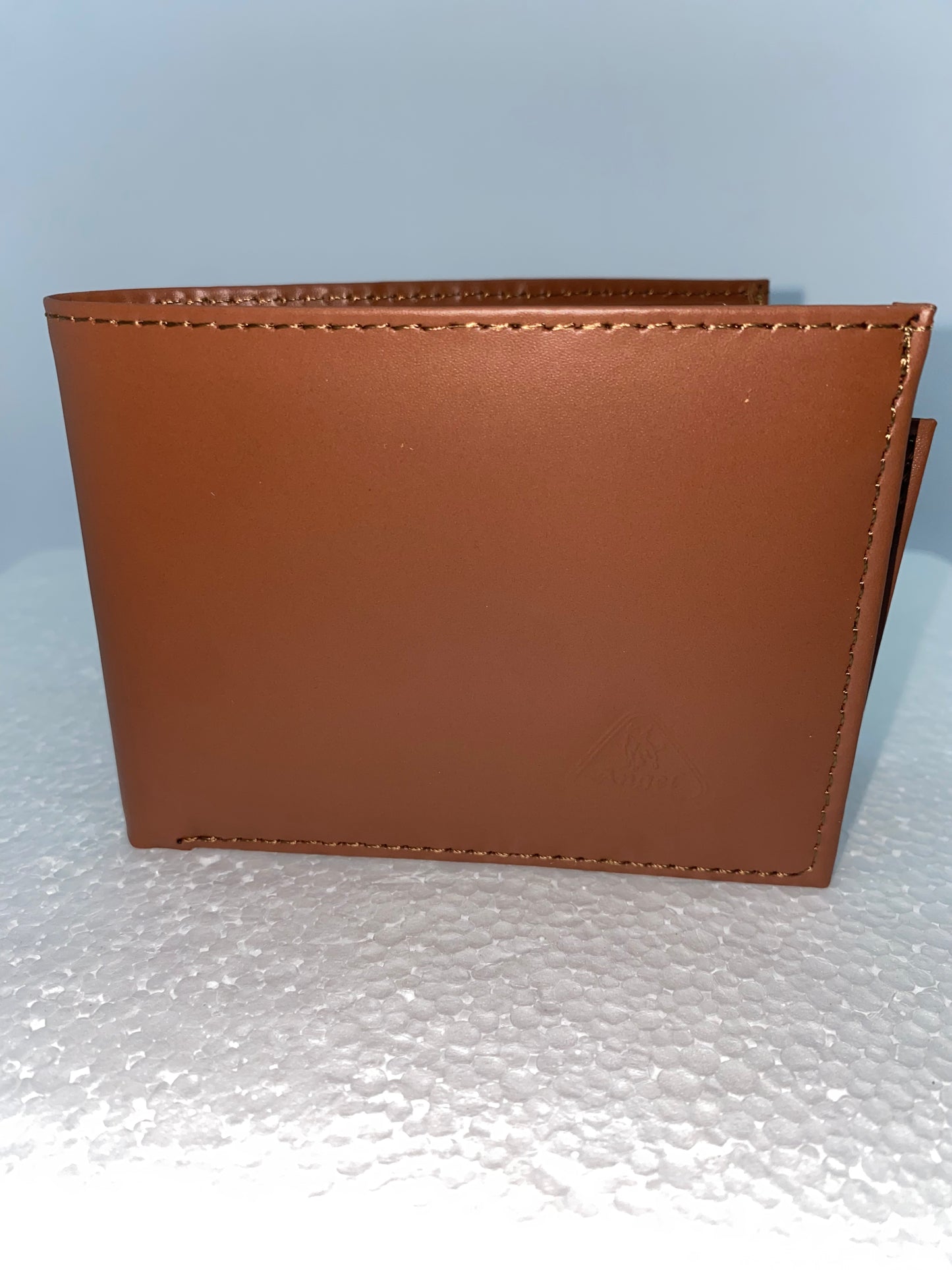 B327 - Billetera de cuero liso marca Angel