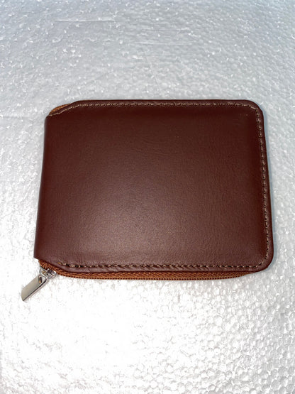 B021 - Billetera de cuero con zipper y broche